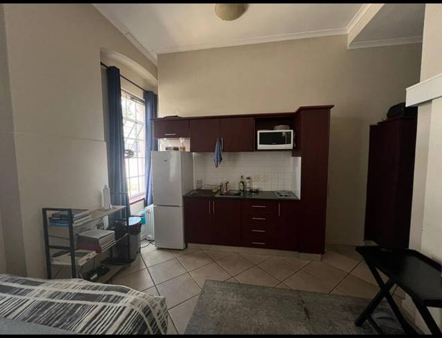1 BEDROOM PROPERTY TO RENT IN STELLENBOSCH CENTRAL